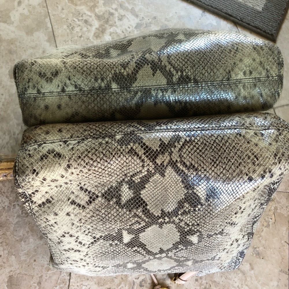 Authentic LARGE Michael Kors Snake Skin Tote Bag - Picture 4 of 5